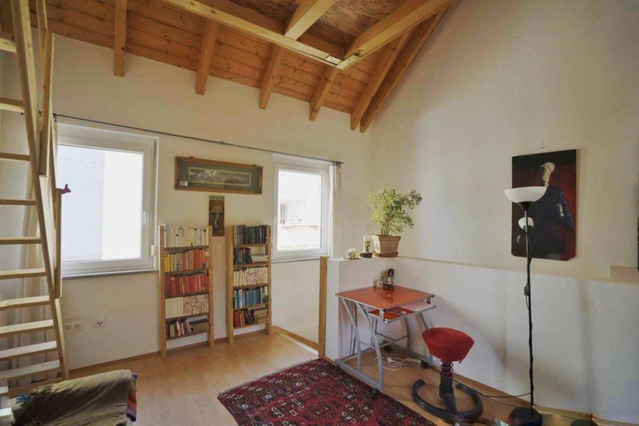 Studio Im Bezirk Lend Graz Exterior photo